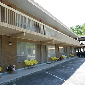 Motel Parkway, Niagara Falls