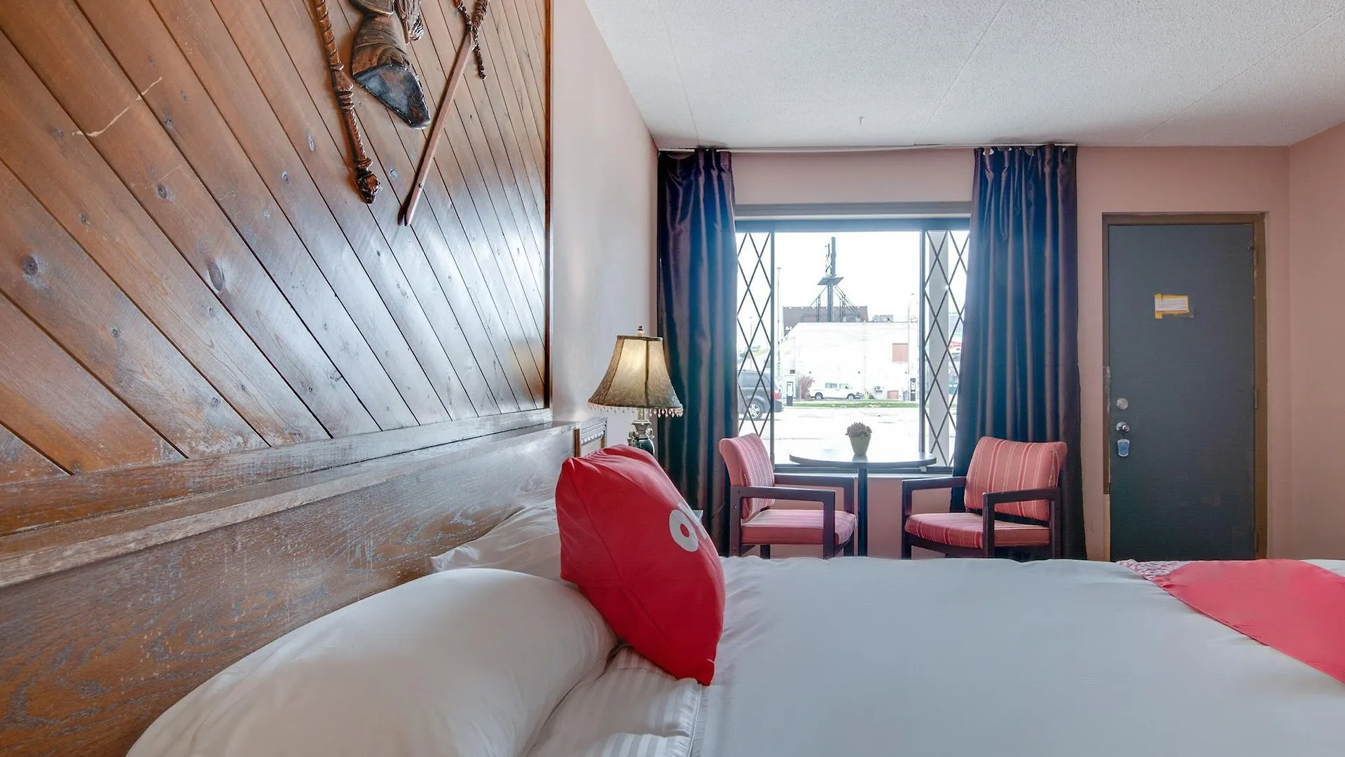 Falls Inn Near Casino Niagara By Oyo Motel