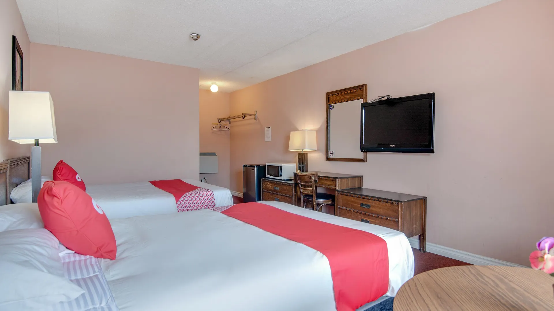 Falls Inn Near Casino Niagara By Oyo