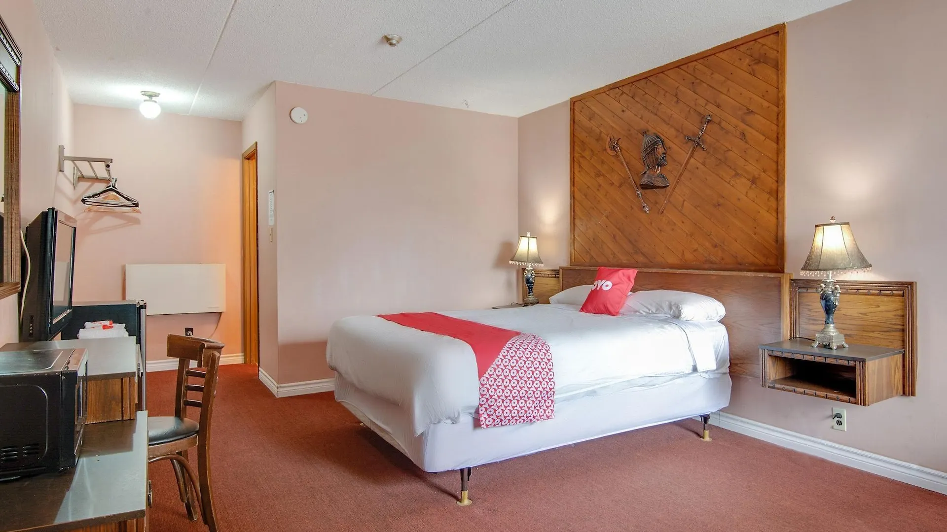 Falls Inn Near Casino Niagara By Oyo